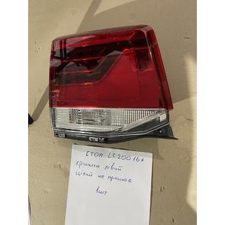 Zlevněné zadní levé vnitřní světlo 2016-2021 (OEM standard) (na víko kufru) (celé, nefunkční) Toyota Land Cruiser 200 2007–2021 fotografie 1