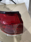 Lexus LX570/450d 2008–2022 Výprodej Zadní světlo (2012-2015) vnější levé (na blatník) (prasklé) fotografie 3