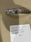 Lexus LX570/450d 2008–2022 Chromový rámeček levého vnějšího zadního světla (2012-2016, plast) fotografie 3