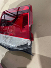 Toyota Land Cruiser 200 2007–2021 Výprodej zadní levá vnitřní svítilna 2016-2021 (OEM standard) (na víko kufru) (prasklá) fotografie 2