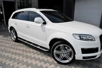 Audi Q5 2008–2017 OEM boční prahy (bez montážního příslušenství, 2 ks, hliník) fotografie 1