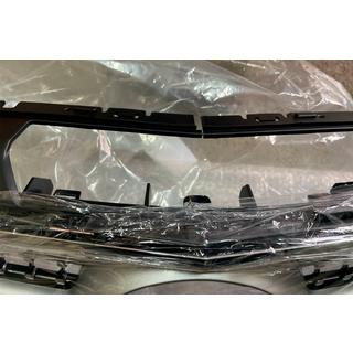 Zlevněná přední maska chladiče 2011-2014 (Diamond Silver) Mercedes CLS C218 2011–2018 fotografie 3