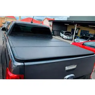 Třídílný kryt korby (2011-2015) Toyota Hilux 2006–2015 fotografie 1