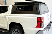 Mitsubishi L200 2024– Hliníkový hardtop na korbu s okny fotografie 5