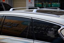 Infiniti QX60 2016–2021 Střešní nosič (příčníky) na podélné ližiny OEM (2 ks) fotografie 1