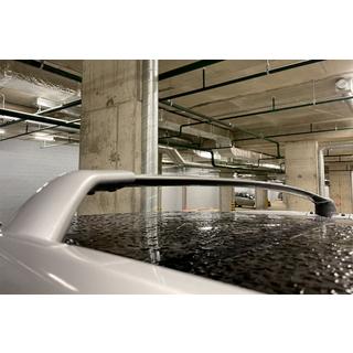 Střešní nosič (příčníky) na podélné ližiny OEM (2 ks) Infiniti QX60 2016–2021 fotografie 2