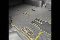 Volkswagen T5 2010–2015 EVA autokoberce (krátký rozvor, sada do celého interiéru, černé) fotografie 4