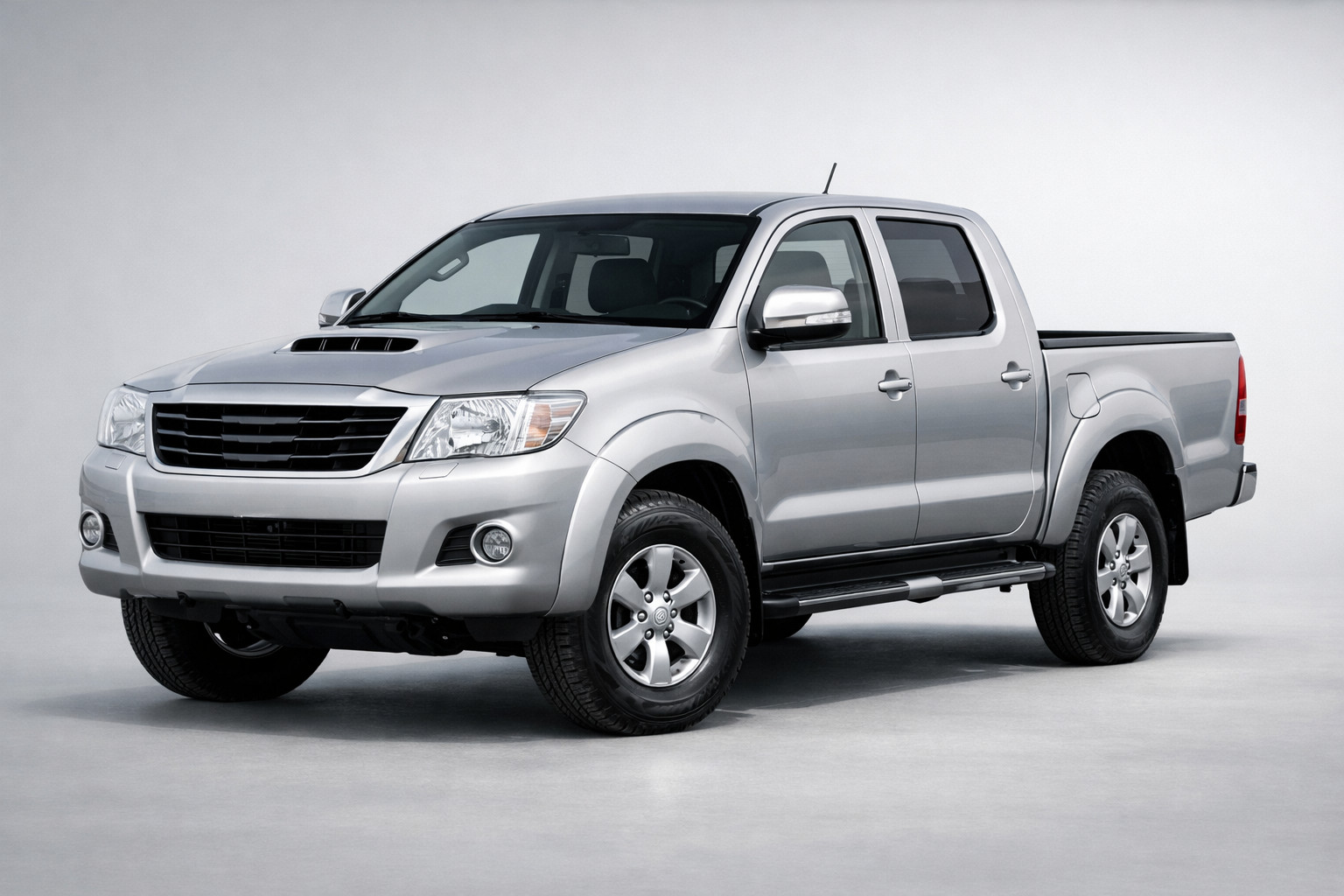 Toyota Hilux 2006–2015: pracant mezi pick-upy, nebo už zastaralý?