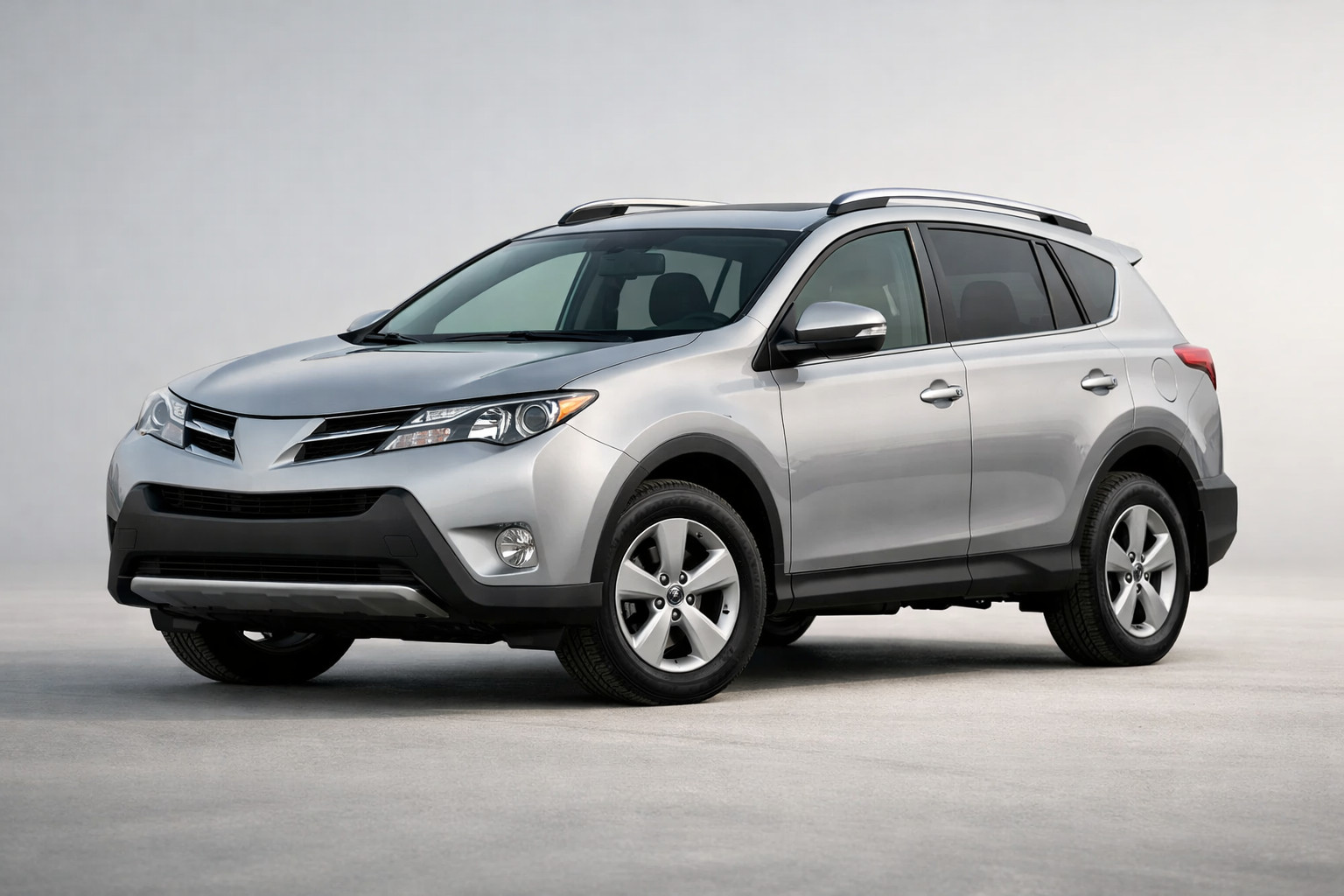 Test Toyota RAV4 2013–2018: pragmatický crossover bez hysterie