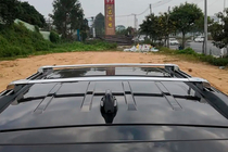 Toyota Land Cruiser 200 2007–2021 Střešní nosič (příčníky) na podélné ližiny OEM (2 ks) fotografie 7