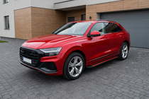 Audi Q8 2018– Boční prahy Maya Red (2 ks, hliník) fotografie 1