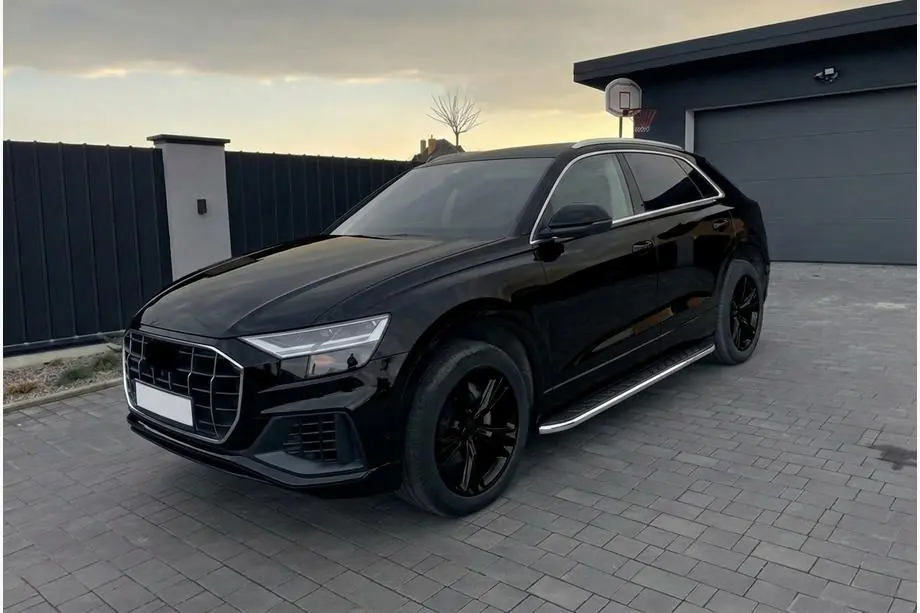 Audi Q8 2018– Boční prahy Maydos V1 (2 ks, hliník ↗ nerez) Image
