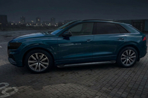 Audi Q8 2018– Boční nášlapy Vision New Black (2 ks, hliník) fotografie 3
