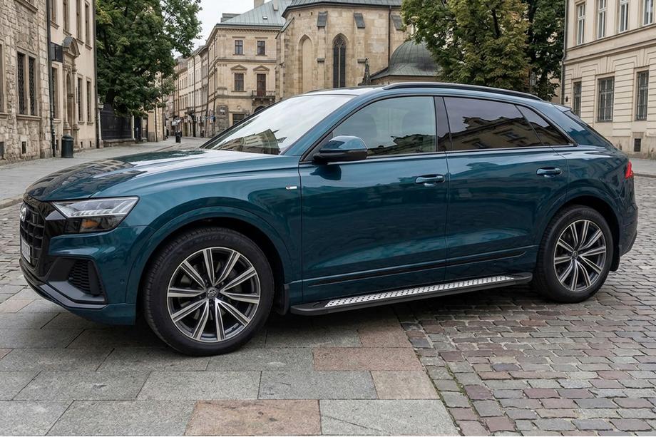 Audi Q8 2018– Boční nášlapy Vision New Black (2 ks, hliník) Image
