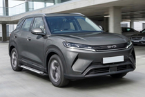 BYD Atto 2/Yuan Up 2024– Boční nášlapy Line (2 ks, hliník) fotografie 1