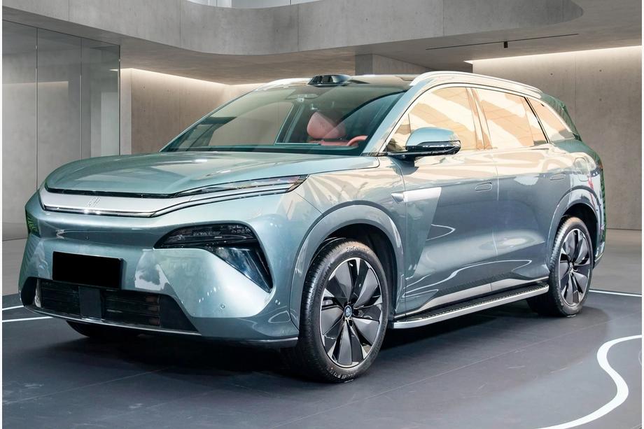 BYD Tang 2025– Boční nášlapy Tayga Grey (2 ks, hliník) Image
