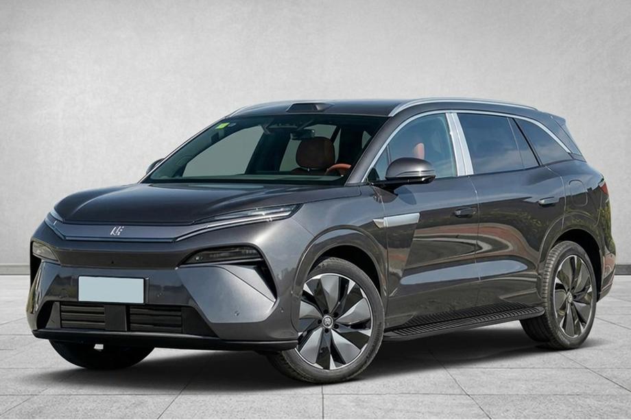 BYD Tang 2025– Boční nášlapy Tayga Black (2 ks, hliník) Fotografie 1