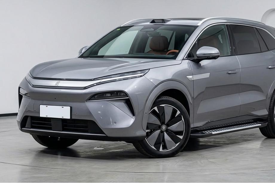 BYD Tang 2025– Boční nášlapy Line (2 ks, hliník) Image