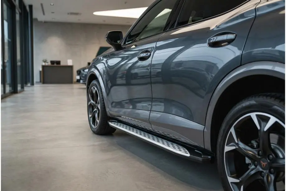 Cupra Formentor 2020– Boční prahy Shining V1 (2 ks, hliník) Image