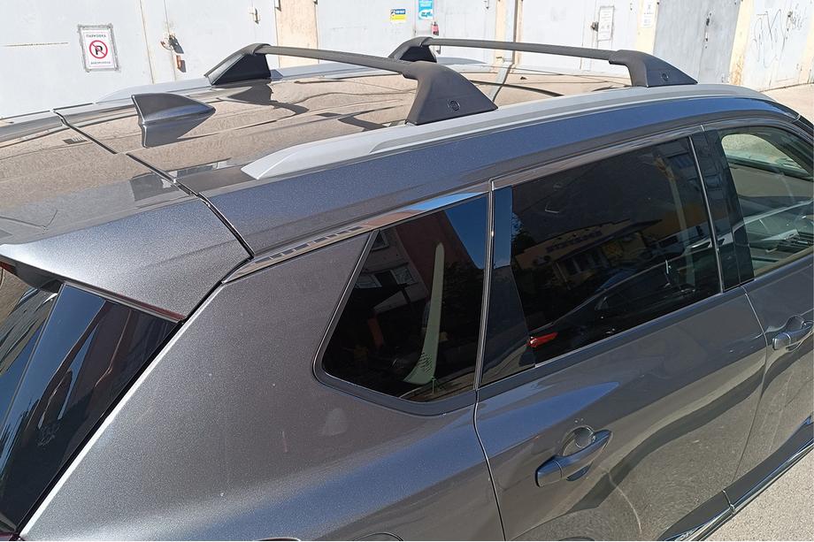 Nissan X-trail T33/Rogue 2022– Střešní nosič (příčníky) na integrované podélníky OEM (2 ks) Černá Fotografie 29
