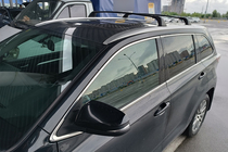 Toyota Highlander 2013–2019 Střešní nosič (příčníky) na integrované podélníky OEM (2 ks) Černá fotografie 5