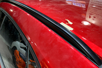 Mazda CX-30 2019– Integrované OEM střešní ližiny (2 ks) Černá fotografie 2