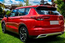 Mitsubishi Outlander 2021– Integrované OEM střešní ližiny (2 ks) fotografie 7
