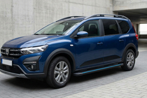 Dacia Jogger 2022– Boční nášlapy Maya Blue (2 ks, hliník) fotografie 1