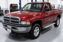 Dodge RAM (BR/BE) 1994–2002 Boční nášlapy Line (2 ks, hliník) fotografie 1