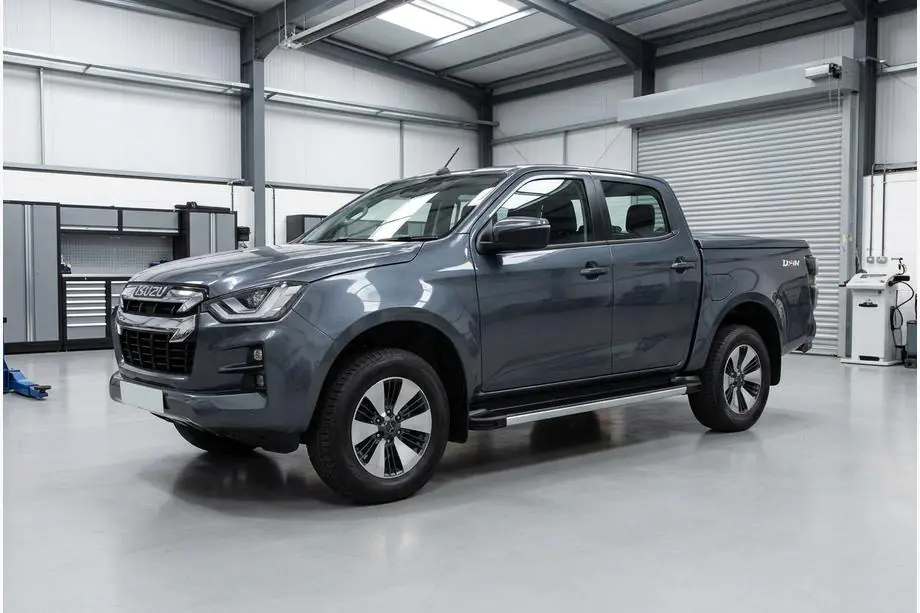 Isuzu D-Max 2019– Boční nášlapy Maya V1 (2 ks, hliník) Image