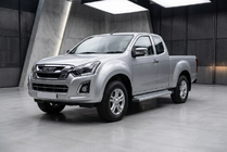 Isuzu D-Max 2019– Boční nášlapy Maya V2 (ks, hliník) fotografie 1