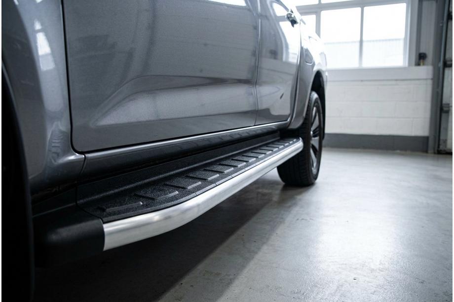 Isuzu D-Max 2019– Boční nášlapy Fullmond (2 ks, hliník) Image