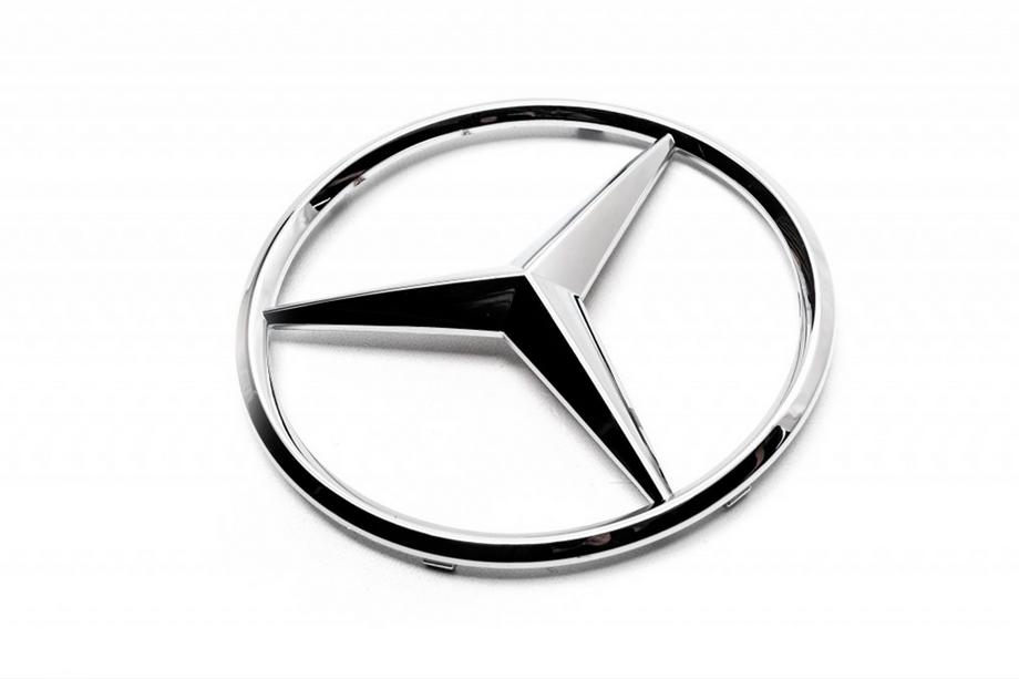 Mercedes E-Class kupé C207 2010–2017 Zlevněno: Přední emblém (2010-2014) Image