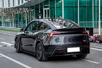 Tesla Model Y 2020– Sada bodykitu Black Warrior (pro 2025+) fotografie 4