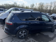Ford S-Max 2007–2014 Chromované střešní ližiny Kovové nožky fotografie 3