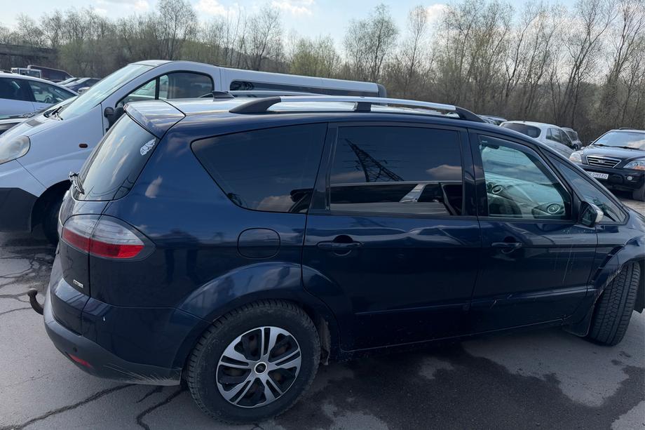 Ford S-Max 2007–2014 Chromované střešní ližiny Kovové nožky Image