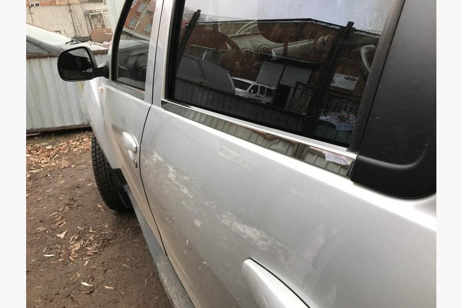Nissan Terrano 2014– Okenní lišty (4 ks, nerez) Image