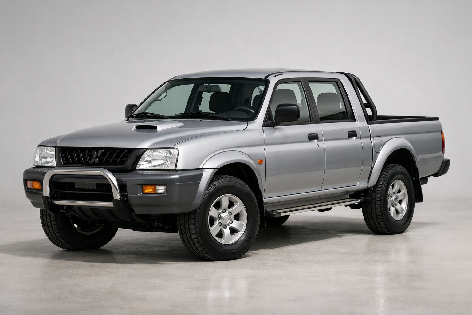 Test Mitsubishi L200 1996–2006: oldschoolový pick-up bez lesku
