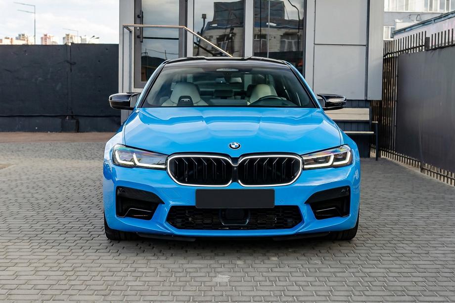 BMW řada 5 G30/G31 2017–2023 Ledvinky M-Look V1 LED (2021-2023, černý lesk) Image