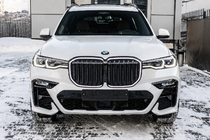 BMW X7 G07 2019– LEDvinky 1 Bar LED (2019-2022, leskle cerna) fotografie 1