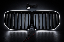 BMW X7 G07 2019– LEDvinky 1 Bar LED (2019-2022, leskle cerna) fotografie 6