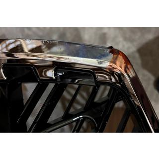 Zlevněná maska chladiče 2012-2016 (TRD) Toyota Land Cruiser 200 2007–2021 fotografie 3