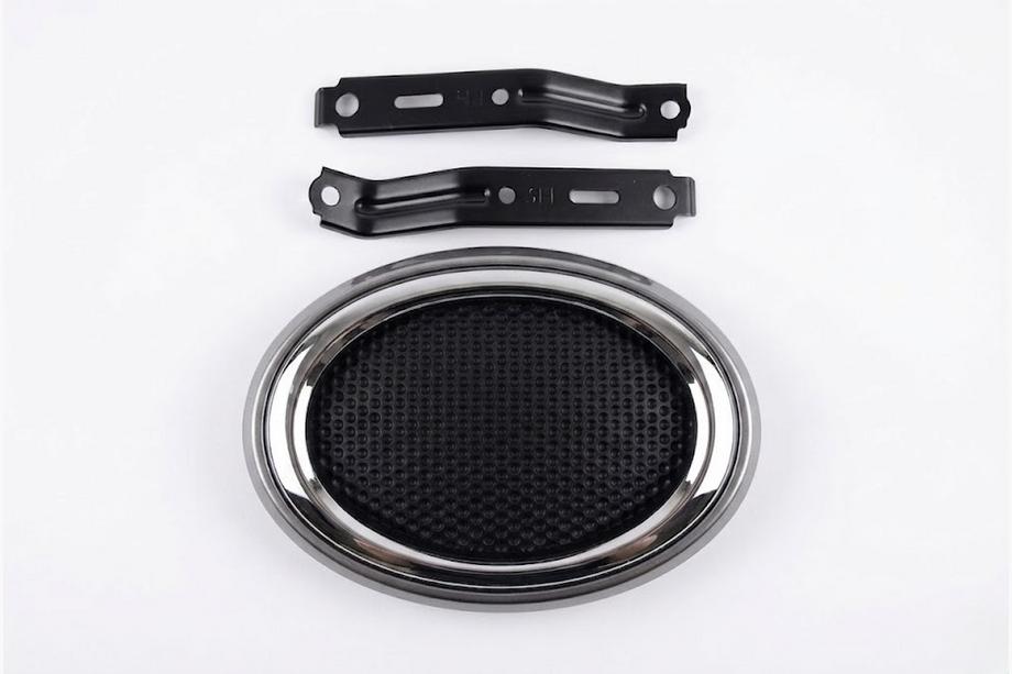 Toyota Land Cruiser Prado 150 2009–2023 Přední emblém V4 (2013-2017, 20 cm × 14 cm) Image