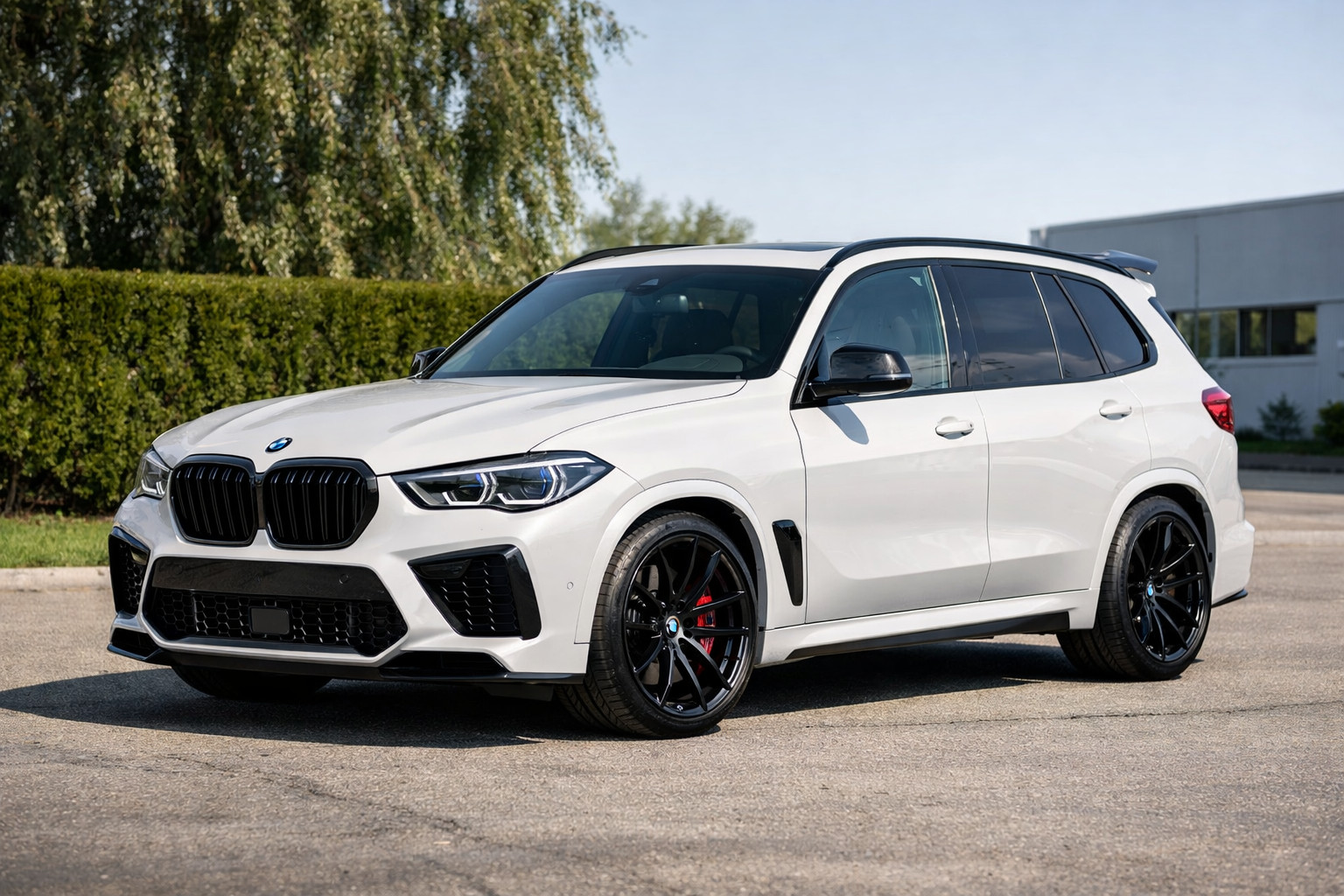 Kdy má smysl facelift BMW X5 G05 na X5M a kdy je zbytečný