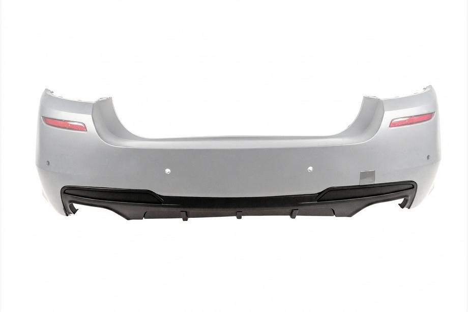 BMW řada 5 F10/F11 2010–2016 Difuzor zadního nárazníku pro oboustranný dvojitý výfuk V1 (pro M-Performance) Image