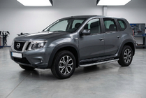 Nissan Terrano 2014– Boční nášlapy Tayga Grey (2 ks, hliník) fotografie 1