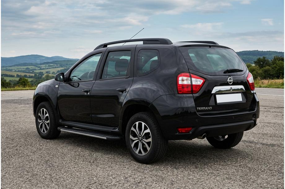 Nissan Terrano 2014– Boční nášlapy Bosphorus Grey (2 ks, hliník) Image