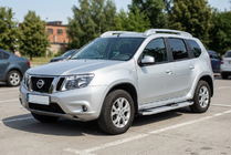 Nissan Terrano 2014– Boční nášlapy Mevsim Grey (2 ks, hliník) fotografie 1
