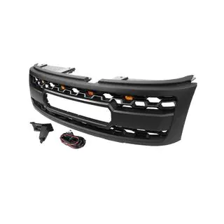 Maska chladiče 2004-2010 (OffRoad) Nissan Patrol Y61 1997–2011 fotografie 2