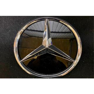 Zlevněné: Přední emblém s lesklým rámečkem (18,4 cm) Mercedes ML W164 2005–2011 fotografie 3